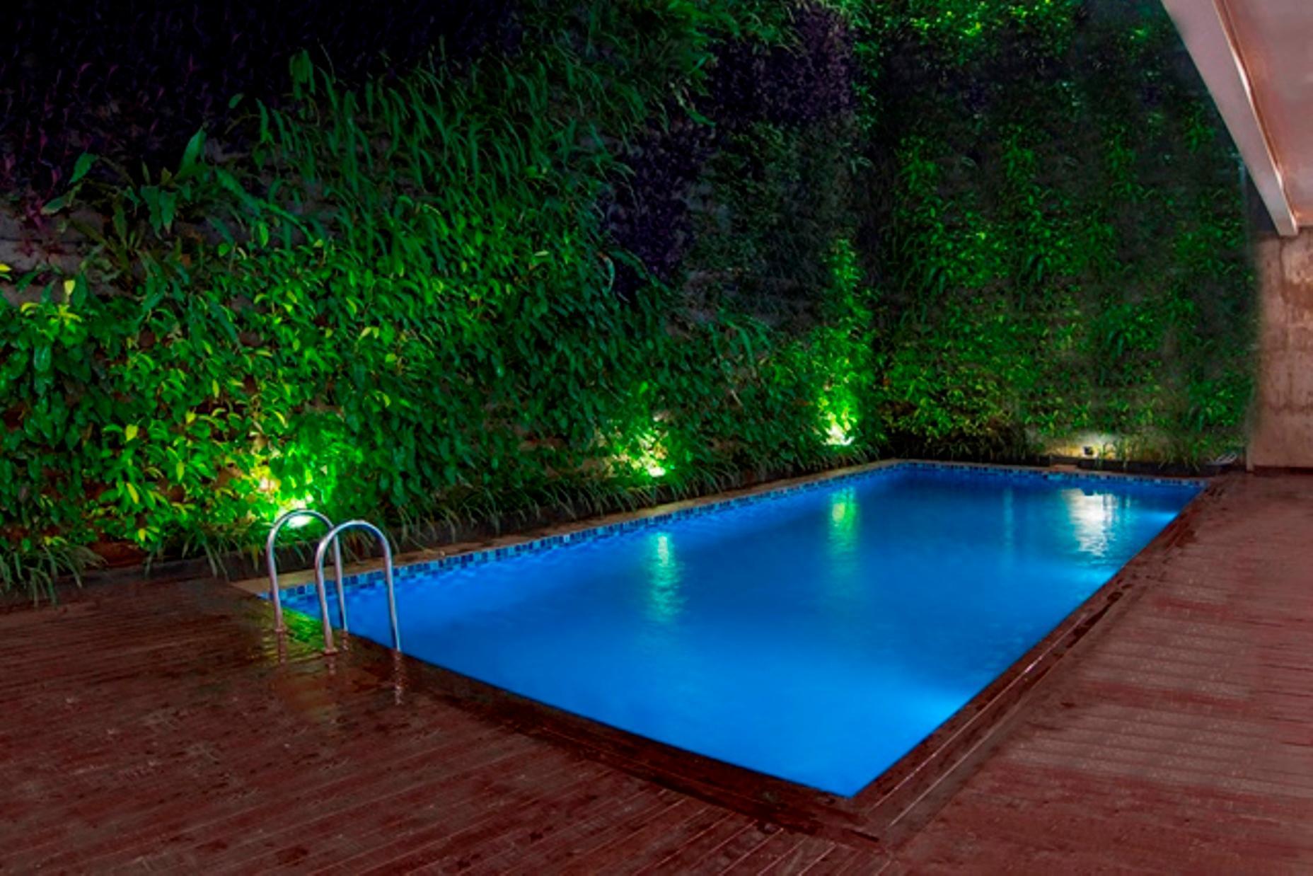 Jambuluwuk Thamrin Hotel Jakarta Exterior photo